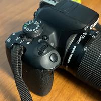 Canon 700 d con zaino 6 batterie due occhi lenti
