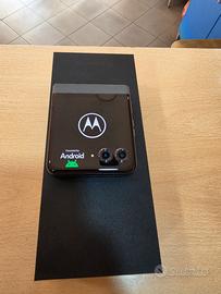 Razr 50