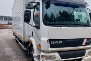 daf lf 45220 motrice con sponda edraulica 