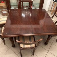 Tavolo quadrato con 6 sedie e 2 prolunghe