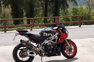 Aprilia Tuono V4 2023 Factory