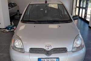 TOYOTA YARIS ANNO 2001 BZ 1.0 ADATTA NEOPATENTATI 