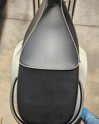 sella originale piaggio x vespa gts perfetta