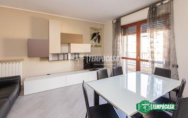 ELEGANTE TRILOCALE CON GIARDINO PRIVATO E DOPPI SE