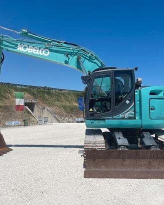 ESCAVATORE CINGOLATO KOBELCO SK 230 SRLC-5