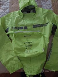 completo pioggia moto