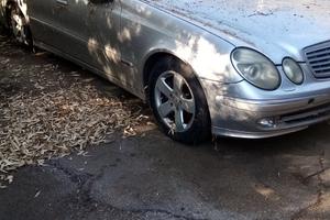 Mercedes station wagon 