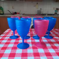 bicchieri a calice colorati