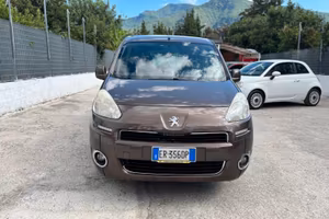 Peugeot Partner 1.6 8V HDi 90CV FAP L1 2 posti Fur