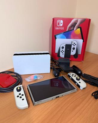 Nintendo Switch Oled bianca, come nuova