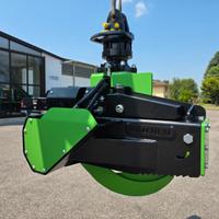 Kit pinza forestale + rotatore a 6 vie e motosega