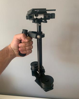 Stabilizzatore per videocamera Flycam