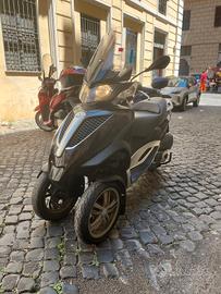 Piaggio MP3 300