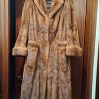 Genny – Magnifica Pelliccia di Visone Vintage