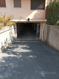 Garage a Pietra Ligure