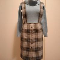 Gonna scozzese con bretelle
