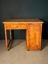 Scrivania Vintage In Legno Con Anta E Cassetto