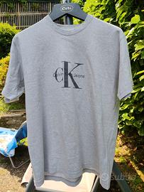 T-shirt Calvin Klein tg.M