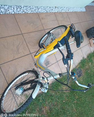 Bicicletta elettrica piaggio come nuova