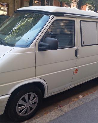 Volkswagen T4 Westfalia 1993 2.4D – Da Restaurare