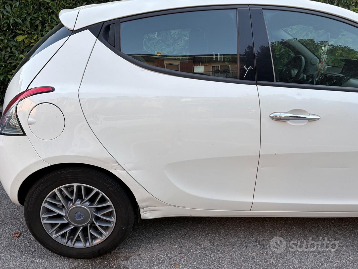 Lancia Ypsilon 2011 photo 3
