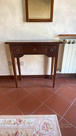 Piccolo mobile consolle classico in legno