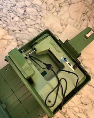 Macchina da cucire vintage Elna Supermatic