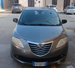 Lancia Y - 1.3 Multyjet - Cv 95 ( PLATINO ) 