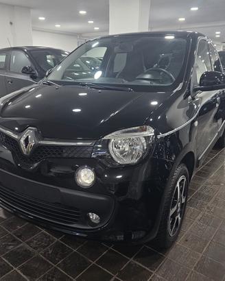 NUOVA RENAULT TWINGO INTENS TCe 0.9 BENZ 90CV TOTA