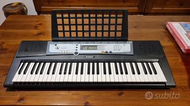 Tastiera Yamaha psr e213