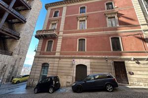 Ampio locale commerciale CENTRO STORICO