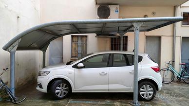 TETTOIA PER AUTO ESTERNA
