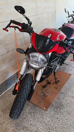 Ducati Monster 750