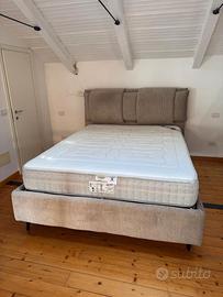 Letto matrimoniale 160x200 + materasso