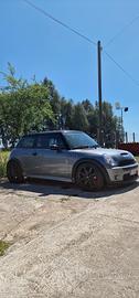MINI Cooper S John Cooper Works (JCW a libretto)