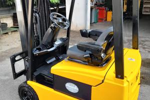 Carrello elevatore elettrico marca still 1600kg