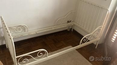 Letto singolo ferro bianco Ikea con doghe