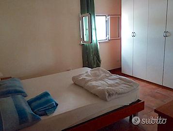 POMEZIA BILOCALE ARREDATO PiANO TERRA