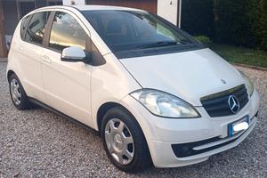Mercedes A 160 diesel 2011 82cv UNICOPR 