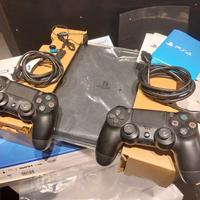 Play Station 4 - slim 500 GB