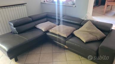 Divano in pelle 