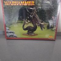 re stregone su drago nero Warhammer 