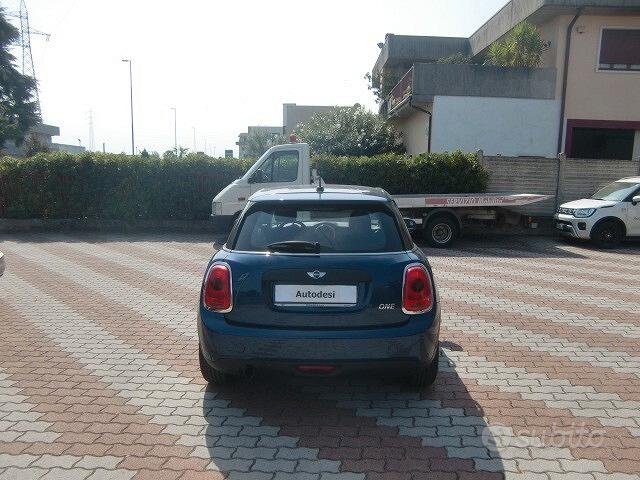 Mini One 2015 photo 4