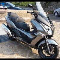 Scooter Honda SW T400