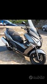 Scooter Honda SW T400