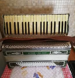 fisarmonica Sotrani con custodia rigida