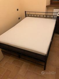 Letto e materasso una piazza e mezza francese