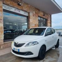 Lancia Ypsilon 1.0 FireFly 5 porte S&S Hybrid Silv