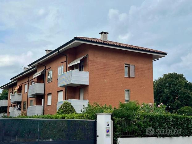 APPARTAMENTO IN DUPLEX BICAMERE BISERVIZI E ST...