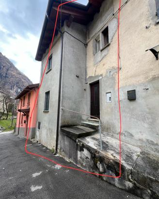 Casa in contesto bifamiliare